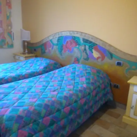 Oda ve Kahvaltı L'artista Ripatransone